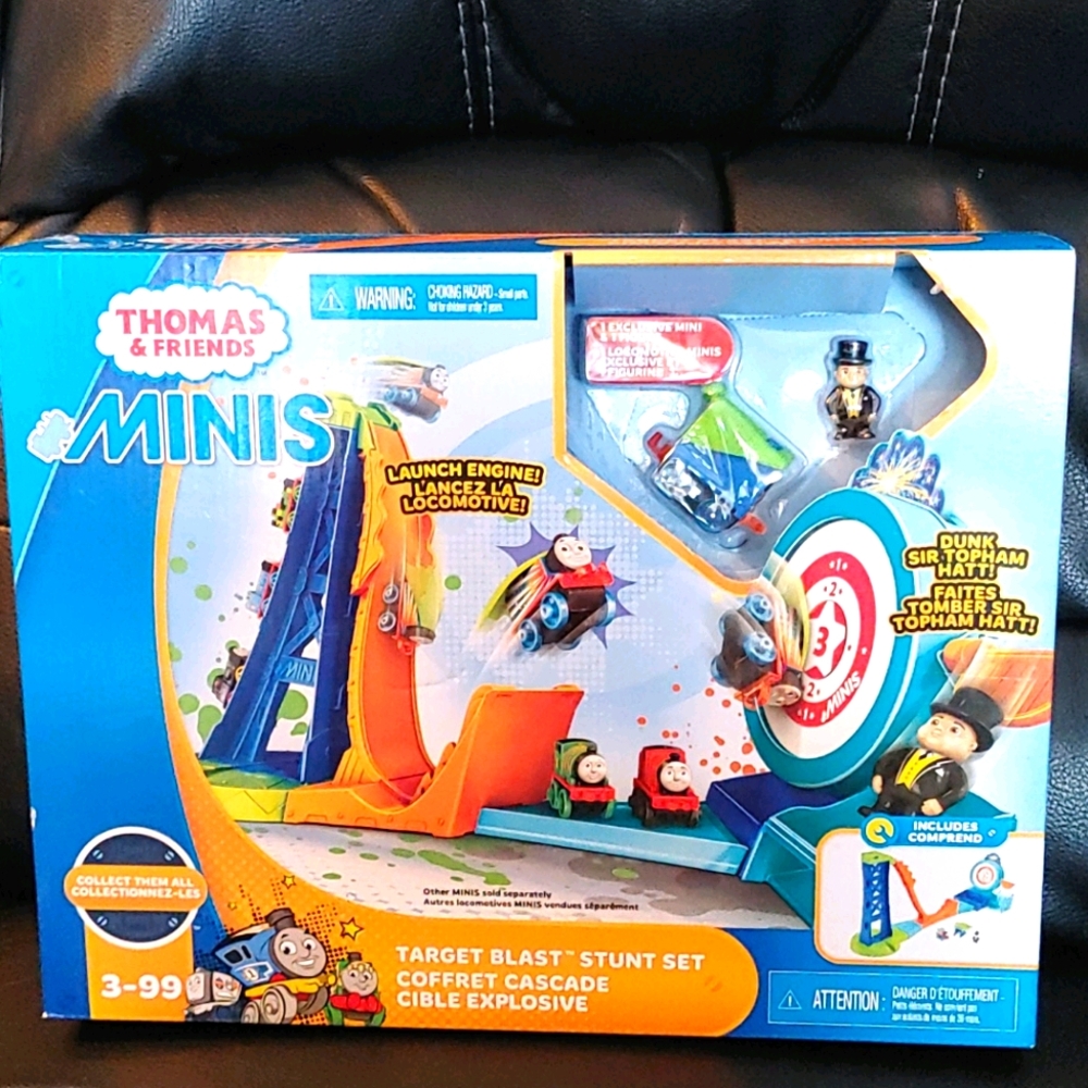 🚂NEW Thomas & Friends Minis Target Stunt Set